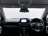 機能性あふれる運転席周りになっています。スイッチ類もとても使いやすく快適に運転できます♪