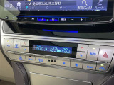 オートエアコンで快適な室内です。