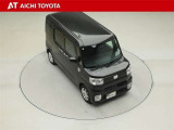 両側パワースライドドア付きだから、狭い駐車スペースなどでの乗り降りラクラク♪小さなお子さまのいるご家庭には嬉しい装備です。
