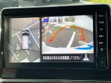 【マルチアラウンドモニター】専用のカメラにより、上から見下ろしたような視点で360度クルマの周囲を確認することができます☆死角部分も確認しやすく、狭い場所での切り返しや駐車もスムーズに行えます。