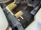 ご検討車両のことだけでなく、オプション装着のご相談や分割払い、下取り、自動車保険の入替、ご納車までの流れなど、付帯の事柄についてもご遠慮なくご相談ください!