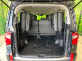 普段のお買い物や通勤、送迎等に十分な荷室スペースを確保しております。セカンドシートを倒すと、大きな荷物の積載も可能です♪