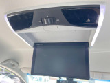 【純正11.6型フリップダウンモニター】家族や友人とお出かけする機会が多い方に大人気のフリップダウンモニター!大画面モニターで車内はエンタメ空間!退屈しがちな長距離ドライブも楽しい時間に変わります!
