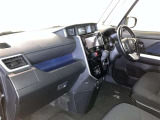 見通しのよいすっきりとした視界で、誰でも運転しやすいです。運転のしやすさは疲れにくさにも繋がりますよ♪