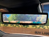 【デジタルインナーミラー】後席の大きな荷物や同乗者で後方が確認しづらい時でも安心!カメラが撮影した車両後方の映像をルームミラー内に表示。クリアな視界で状況の確認が可能です!