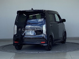 バックカメラが付いているのでバックでの車庫入れも安心です