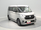 【右前斜め】ボンネットの先が見やすく、車両感覚が掴みやすい設計です。可愛らしいデザインが毎日の運転を優しくサポートします。