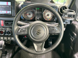 【純正革巻きステアリング】上質な革を使用することで、手にしっかり馴染みとても運転しやすいハンドルです♪