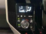 AUTOエアコンを装備しています♪室内の温度を設定するとセンサーが室温を感知して、温度、風量を自動的にコントロ-ルして快適な空間を作ってくれます!