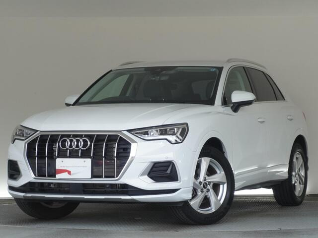Q3 35 TFSI アドバンスド 