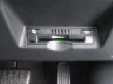 ETC車載器付きです。高速道路の料金所もスムーズに通過できます。