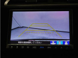バックカメラ搭載です!車庫入れが苦手な人はもちろん、車両感覚に自信がある人にもお勧めです!見えない箇所が見えるようになるので、低い障害物や隠れてしまっている子供の存在等にも気付く事が出来ます。