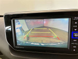 バックカメラが付いているので後方確認が非常にしやすいです。今や運転初心者も熟練者も必須装備!ついていて損はないですね♪