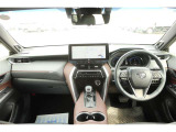 すっきりとした運転席回り☆