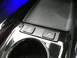 シートヒーター付きです。寒い日も快適なドライブが楽しめます♪