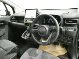 ご覧の車両以外にも多数のU-Carを展示販売しております。
