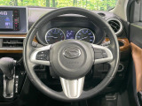 【純正革巻きステアリング】上質な革を使用することで、手にしっかり馴染みとても運転しやすいハンドルです♪