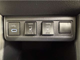 シートヒーター装備!エアコンに比べて暖まるスピードが速いので冬でも快適に過ごせます