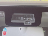【スズキ セーフティサポート】走行中に前方の車両等を認識し、衝突しそうな時は警報とブレーキで衝突回避と被害軽減をアシスト。より安全にドライブをお楽しみいただけます。