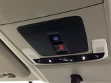 【SOSボタン】体調が悪くなったときや、事故に遭遇したとき、あおり運転にあっている時など、緊急時にボタンを押すと緊急サポートセンターにつながり、オペレーターが警察・救急への取次ぎを行います。