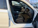1列目シートです。足元までゆったりとご乗車頂けます!!