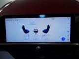 運転席・助手席は、ヒーター&ベンチレーション付シートです。暑い時期も寒い冬も快適に過ごせるうれしい装備です。