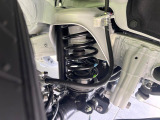 お車を安心してお乗りいただく為には、足回りの定期点検が欠かせません。サービスサポート(有償保証)では無料点検もご提供しており、安心のカーライフをお過ごしいただけるサポート体制が整っています。