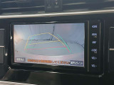 駐車が苦手な方でも安心のバックガイドモニター搭載。 後方の映像をクリアに表示し、ガイドラインで車庫入れや縦列駐車をしっかりサポート。毎日の運転がぐっとラクになります。
