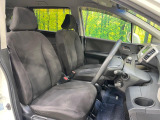 運転席シート廻りは使用感も少なく、良好な状態となっています。前オーナー様が丁寧に使っていたことがよくわかりますね。