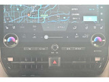 オートエアコン&シートヒーターでお好きな温度に設定すれば自動的に温度を調節、車内を快適空間に仕上げてくれます。