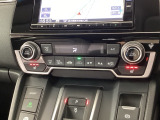 運転席と助手席にシートヒーターが付いています☆寒い時期に腰周りを温めてくれるので体全体が温まりやすいのは勿論、暖房と違い顔に風が当たらないので、乾燥肌やドライアイの方でも大丈夫☆