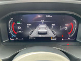 スピードメーターディスプレイには、安全装置の設定や様々な表示をしてくれるので、運転が楽しくなりますね♪