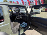パートタイム4WD/ナビ/地デジ/バックカメラ/シートヒーター/ETC/スマートキー/アクセサリーソケット/クルーズコントロール/純正アルミホイール/取扱説明書/メンテナンスノート