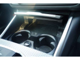 置くだけ充電装備☆お問い合わせは大阪BMW Premium Selection 吹田(0078-6002-613077)迄お願い致します☆〒564-0054大阪府吹田市芳野町5-55 06-4861-5515毎水曜、第二・第三火曜日定休 10:00〜18:00