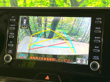 【バックカメラ】駐車時に後方がリアルタイム映像で確認できます。大型商業施設や立体駐車場での駐車時や、夜間のバック時に大活躍!運転スキルに関わらず、今や必須となった装備のひとつです!