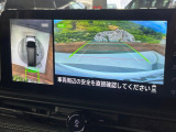 【アラウンドビューモニター】専用のカメラにより、上から見下ろしたような視点で360度クルマの周囲を確認することができます☆死角部分も確認しやすく、狭い場所での切り返しや駐車もスムーズに行えます。