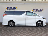 神奈川でお車を探すなら リバーサイド 。当店では在庫数800台展示中となります。残価設定型ゴジュッパローンをメインで販売しており月々のお支払いをお安く高年式車を乗りたい方へ是非ご検討ください。