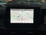 ハンズフリーフォン、VICS(FM多重)、ボイスコマンド、Bluetooth対応、USB接続、HDMI接続、Apple CarPlay ・ Android Auto 連携機能、AM/FMラジオ、NissanConnect サービス対応、iPod対応