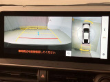 いまや必須装備「ナビゲーション」搭載!知らない場所に、スイスイッとドライブ。なんて便利な機能でしょうか?もう、これなしではハンドルを握れませんね!でも、運転中の操作は危険ですのでご注意ですね♪