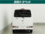 TOYOTA認定中古車とは 【1】まるごとクリーニング【2】車両検査証明書【3】ロングラン保証 この『3つの安心』をセットにした中古車のブランドになります。