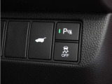 ◆パーキングセンサーシステム◆車庫入れの時などに近くに障害物がある場合、障害物までの距離を音で知らせてくれます。
