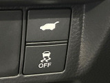 【パワーバックドア】スマートキーや運転席のボタンを押すだけでリアゲートが自動で開閉します!荷物を持っている時や、高い位置にあるバックドアを閉める際に便利な機能です♪