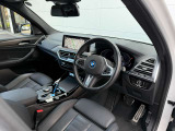 BMW Premium Selection 江戸川は、約20台の展示スペースがあり、常時新車拠店より厳選された認定中古車が続々と入庫しております。