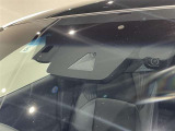 事故安全防止のためのドライバーサポート機能です。自動被害軽減ブレーキ、車線逸脱防止装置、自動ハイビームなどが付いています。今の時代にはぜひ欲しい装備ですよね♪