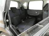 ゆとりある広々とした車内空間は、ドライブを始め買い物やレジャーなど、幅広く活躍します。一人でもみんなとでもお出かけを楽しみましょう!