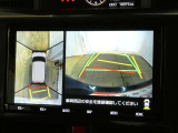 マルチビューバックガイドモニターで、後方を確認しながら安心して駐車することができます。運転初心者も熟練者も必須の機能ですよ!