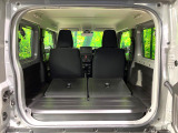 普段のお買い物や通勤、送迎等に十分な荷室スペースを確保しております。セカンドシートを倒すと、大きな荷物の積載も可能です♪