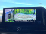 【アラウンドビューモニター】専用のカメラにより、上から見下ろしたような視点で360度クルマの周囲を確認することができます☆死角部分も確認しやすく、狭い場所での切り返しや駐車もスムーズに行えます。