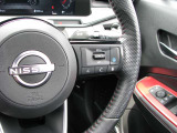 プロパイロットの操作スイッチを装備しています♪♪前車を追従したり減速をしたり運転手の負担を軽減するための装置です。