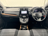 いつでも気持ちよく運転できて、使い勝手のいい収納や体をケアするシート、細部にまでこだわったインテリア♪